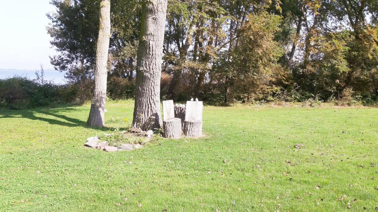Ferienhaeuser Boddenstrand Wiek auf Ruegen Luaran gambar